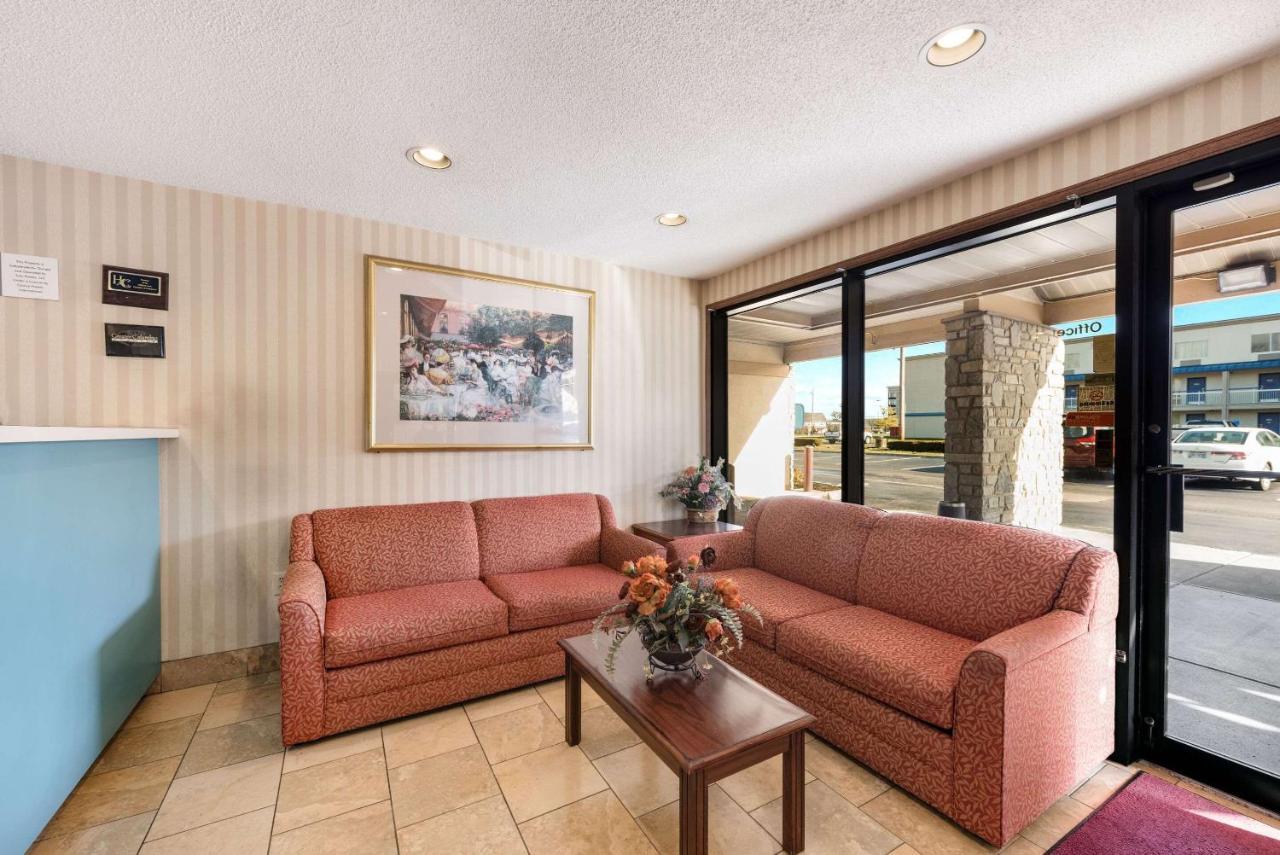 Rodeway Inn Columbus Kültér fotó