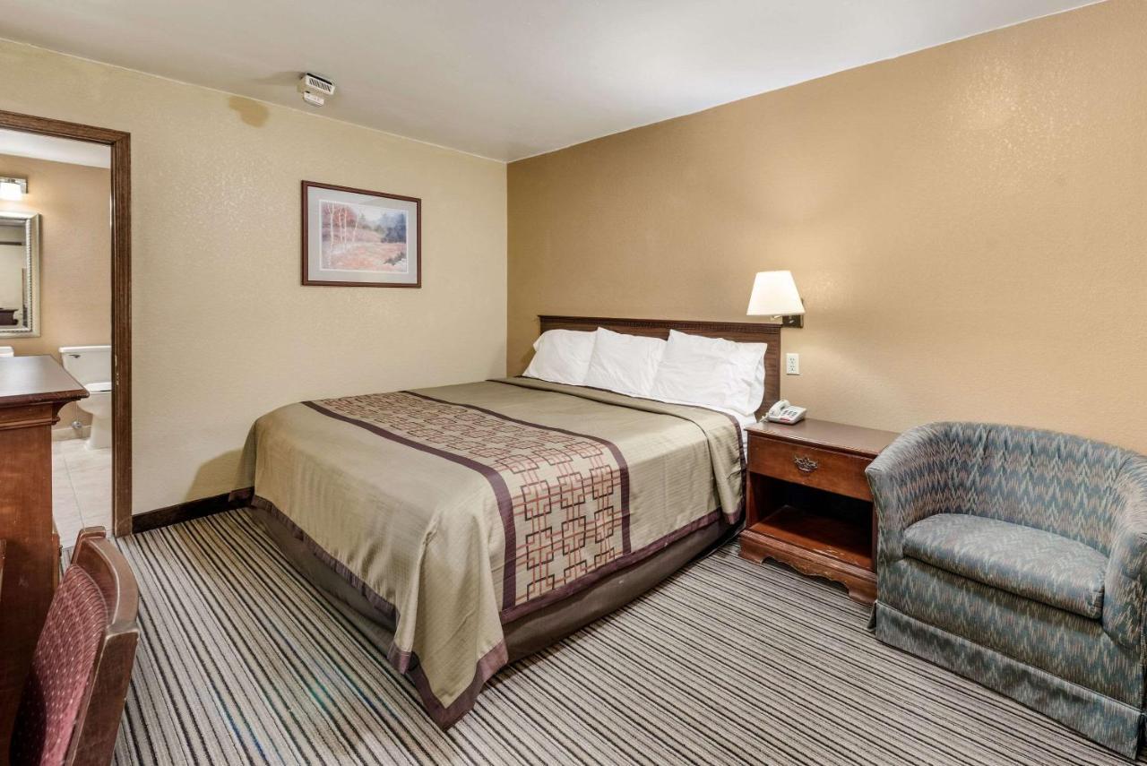 Rodeway Inn Columbus Kültér fotó