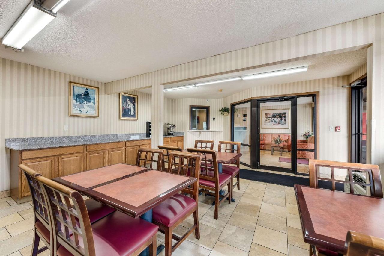 Rodeway Inn Columbus Kültér fotó