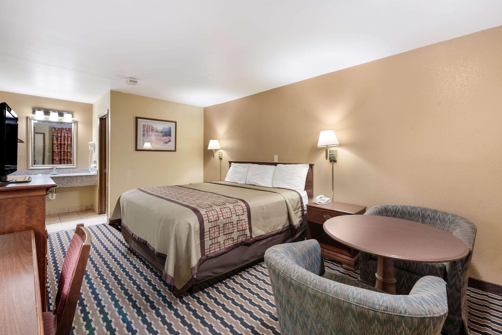 Rodeway Inn Columbus Kültér fotó